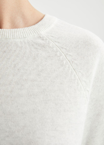 Белый демисезонный свитер джемпер DeFacto