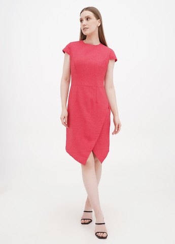 Темно-розовое кэжуал платье на запах Victoria Loks однотонное