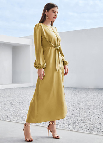 Горчичное коктейльное, кэжуал платье на запах SHEIN однотонное