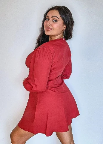 Бордовое кэжуал платье Boohoo однотонное