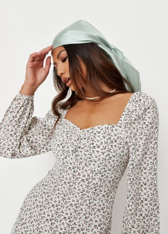 Белое кэжуал платье Missguided с цветочным принтом