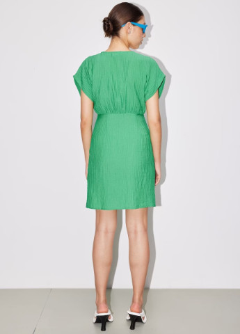 Зеленое платье LeGer