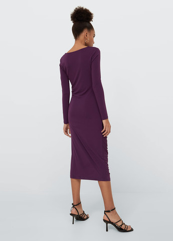 Фиолетовое деловое, кэжуал платье силуэтная Stradivarius однотонное