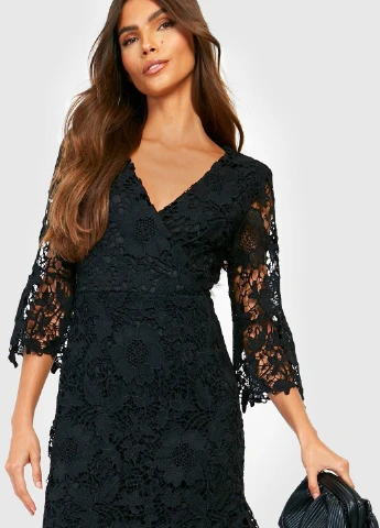 Черное вечернее платье Boohoo однотонное
