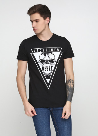 Черная футболка Rebel