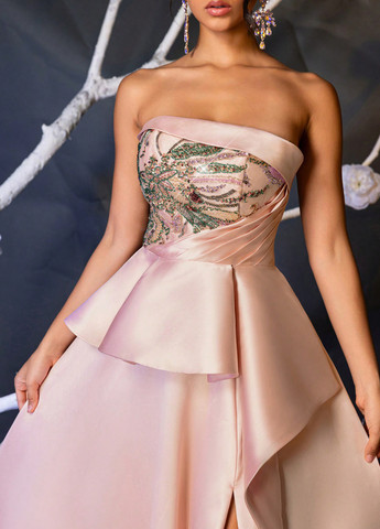 Світло-рожева вечірня сукня силуетна, з спідницею-сонце, з відкритими плечима, з відкритою спиною SHEIN однотонна