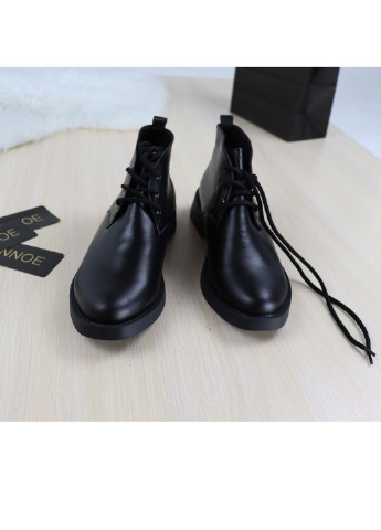 Черные женские ботинки дезерты со шнурками