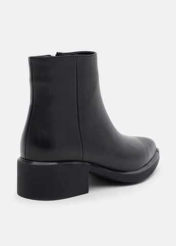 Осенние ботинки челси Blizzarini без декора