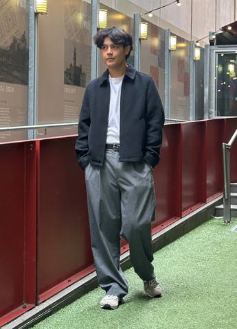 Темно-синяя демисезонная куртка куртка-пиджак Uniqlo