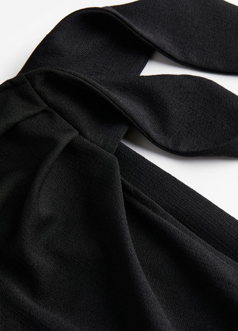Черная офисная однотонная юбка H&M на запах