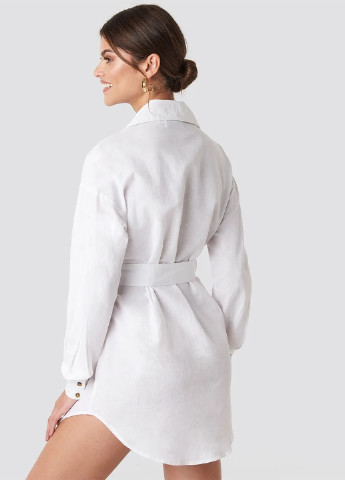 Белое кэжуал платье рубашка NA-KD однотонное