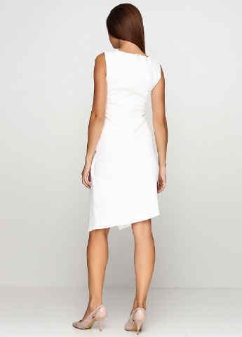 Белое кэжуал платье Karen by Simonsen однотонное