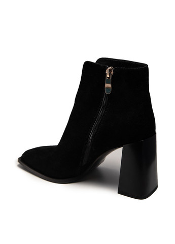 Осенние ботинки ANGELOVERA без декора из натуральной замши