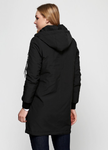Чорна демісезонна куртка Kapre
