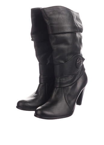 Женские черные сапоги Camalini с пуговицами и на высоком каблуке