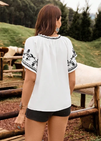 Біла блуза SHEIN