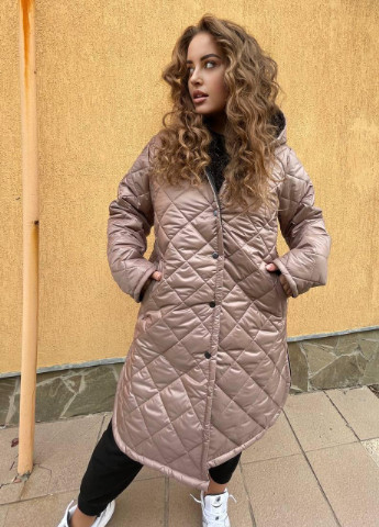 Темно-бежевое Женское стеганое пальто бежевого цвета 383220 New Trend