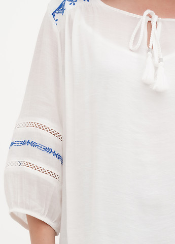 Белая блуза Studio