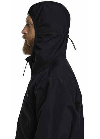 Чорна демісезонна вітровка Jack Wolfskin TERRACADE JKT M