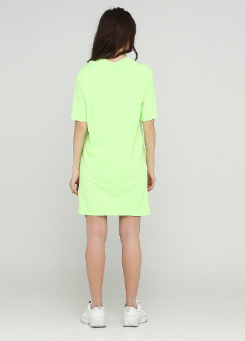 Салатовое кэжуал платье платье-футболка H&M с надписью