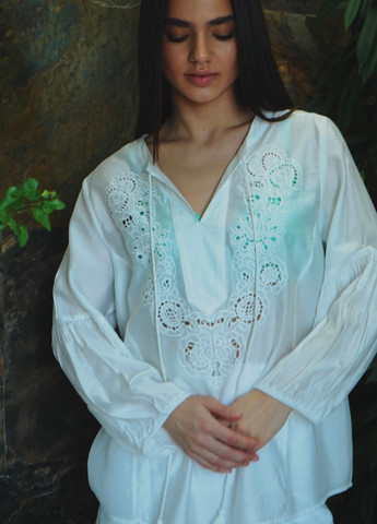 Белая блуза Joleen