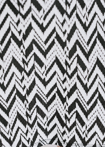 Черно-белая кэжуал с геометрическим узором юбка Mango а-силуэта (трапеция)