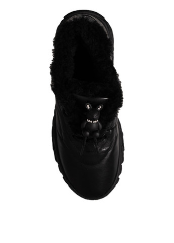 Черные зимние кроссовки Verendina