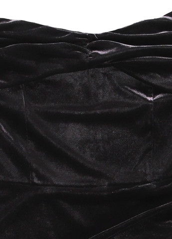 Черное вечернее платье с открытыми плечами MINT&BERRY однотонное