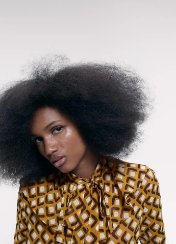 Горчичная блуза Zara