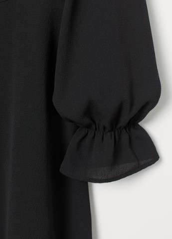 Чорна кежуал креповое плаття H&M однотонна