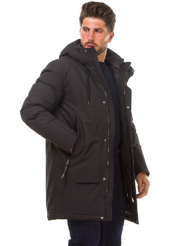 Черная зимняя куртка Vivacana