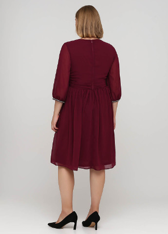 Бордовое кэжуал платье на запах, с открытыми плечами, клеш C&A однотонное