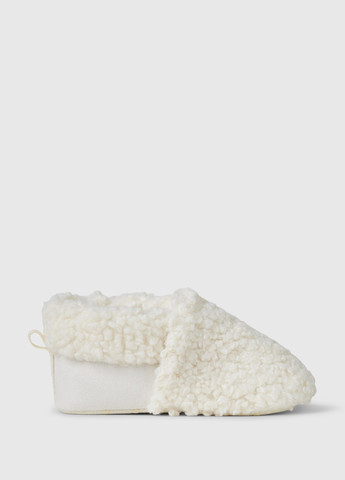 Молочные пинетки Gap с мехом