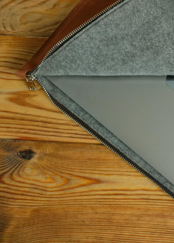 Кожаный чехол для MacBook на молнии с войлоком Дизайн №41 Berty (253861553)