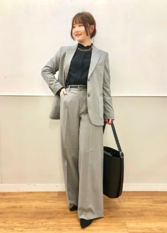 Чорна блузка Uniqlo