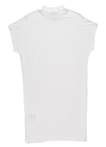 Белое кэжуал платье платье-футболка MBYM однотонное