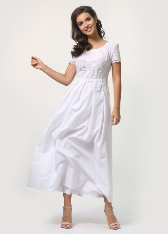 Белое кэжуал платье клеш Agata Webers однотонное