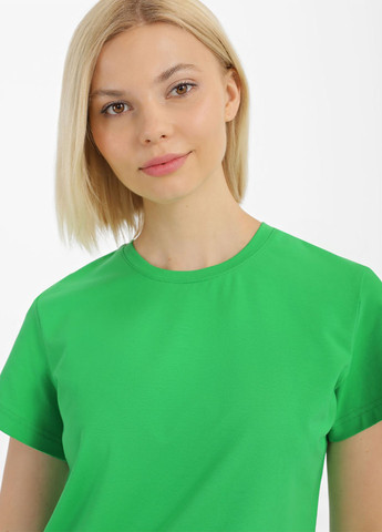 Светло-зеленая летняя футболка Promin