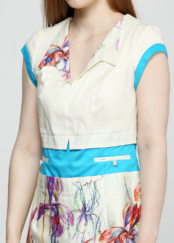 Светло-бежевое кэжуал платье Space с цветочным принтом