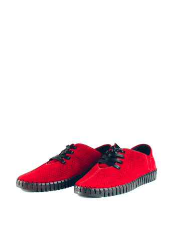 Красные спортивные туфли Carlo Pazolini на шнурках
