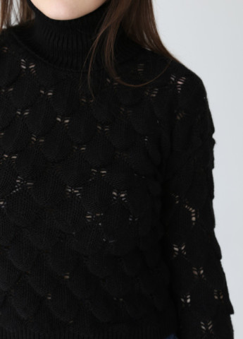 Чорний демісезонний светр жіночий чорний укорочений в'язаний Bebe Приталенный