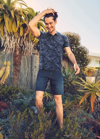 Темно-синяя футболка-поло для мужчин Livergy с рисунком