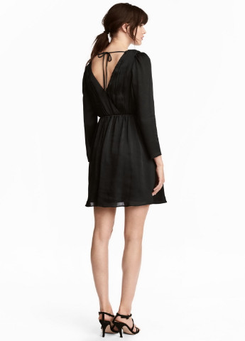 Черное кэжуал платье H&M