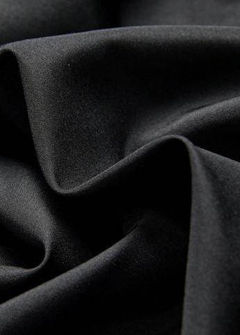 Черная зимняя куртка SHEIN