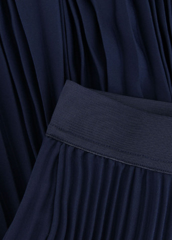 Темно-синяя кэжуал однотонная юбка Oodji плиссе