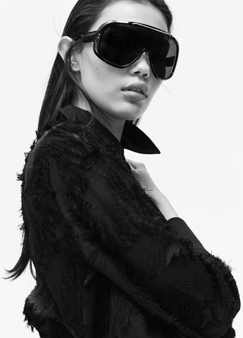 Чёрная блуза H&M