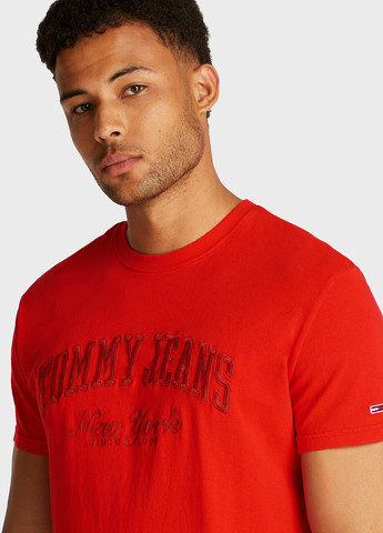Червона футболка Tommy Jeans