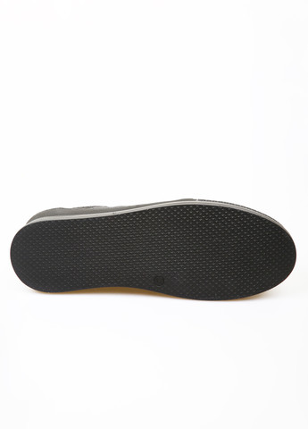 Черные всесезонные кроссовки South