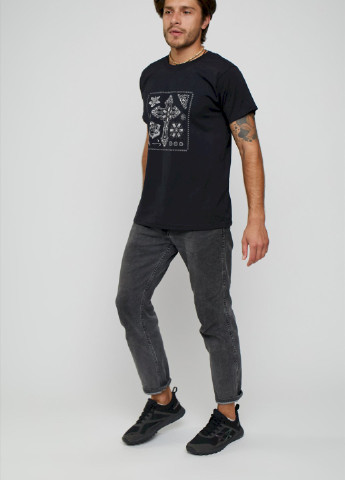 Чорна футболка чоловіча YAPPI