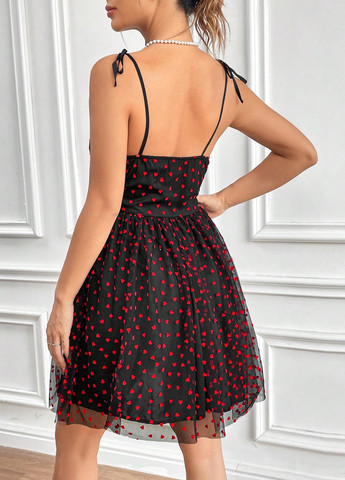 Чорна кежуал, коктейльна сукня бебі долл SHEIN сердечка